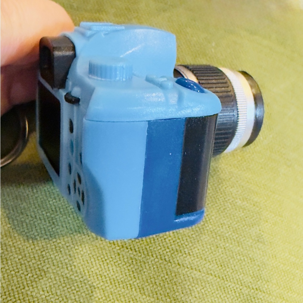 Blue Mini Camera Keychain Charm - Unbranded - Picture 6 of 8